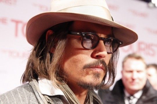 johnny depp raconte sa rencontre avec vanessa